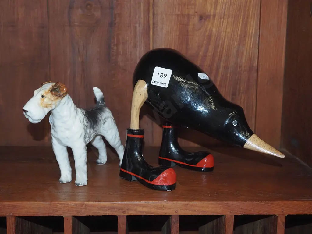 2x figurines - dog, kiwi Image 1++