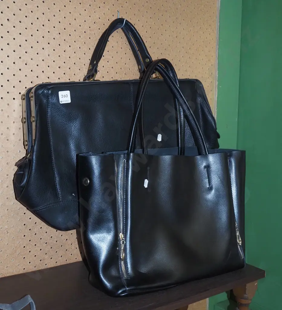 2x black leather handbags Image 1++