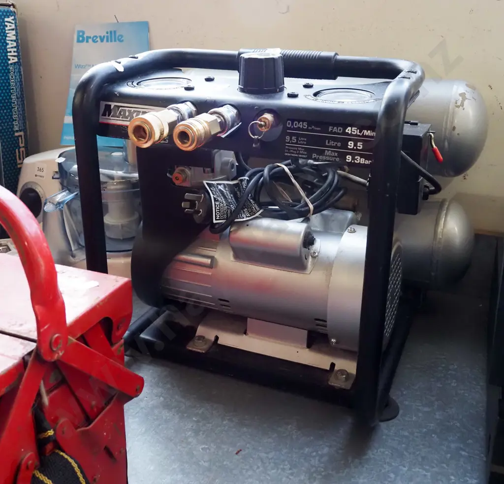 Maxus X/Lite air compressor Image 1++
