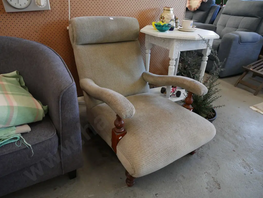 turned leg Edwardian armchair/lounger Image 1++