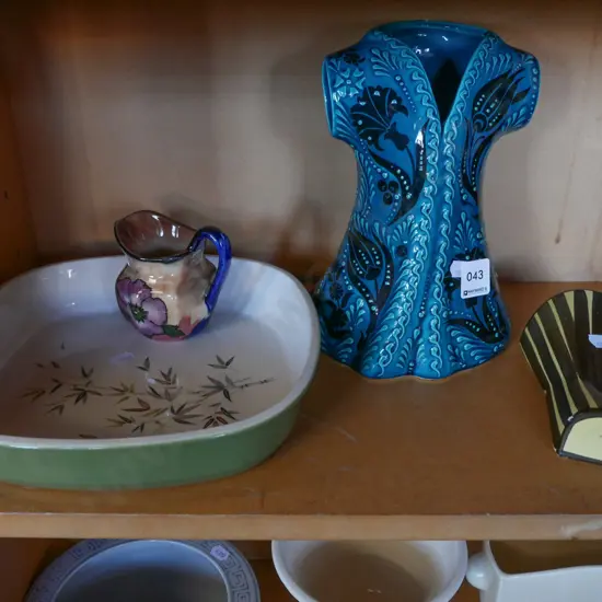 jug, baking dish, vases