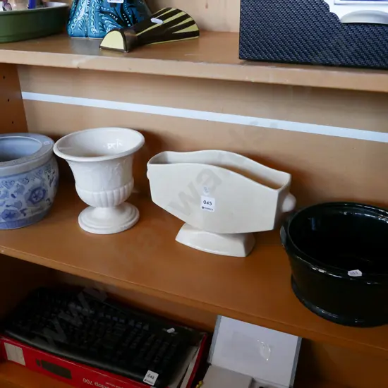 jardiniere, garden planter, 2x vases