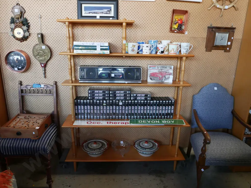 solid pine modular bookcase - missing some wooden bolts H-1500 W-1200 D-280 Image 1++