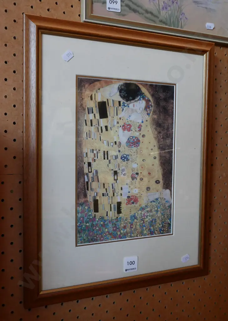 framed Gustav Klimt print - The Kiss H-300 Image 1++