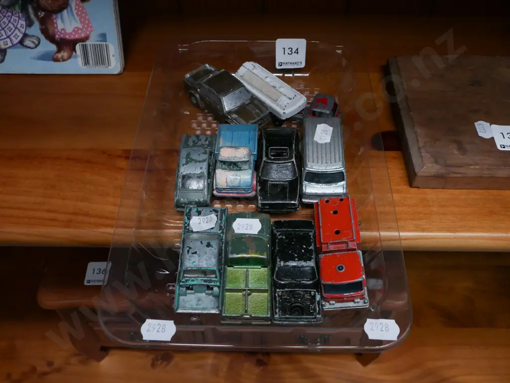 tray of model vehicles Image 1++