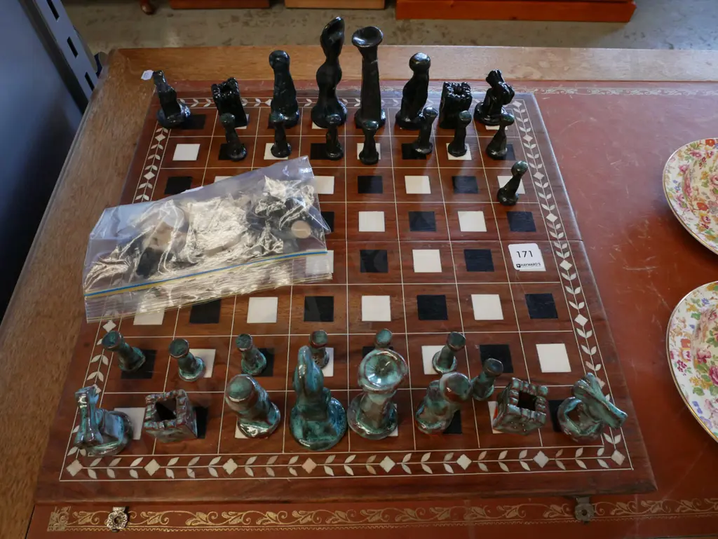 inlaid chess board with 2 sets of chess pieces Image 1++