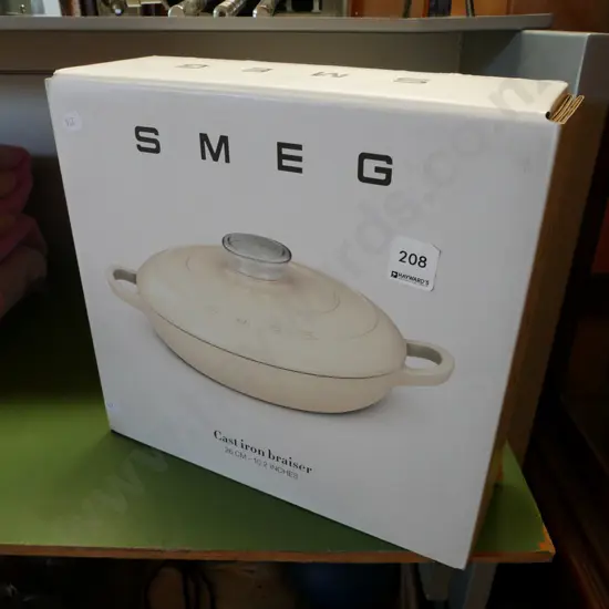 as new boxed Smeg cast iron lidded braiser