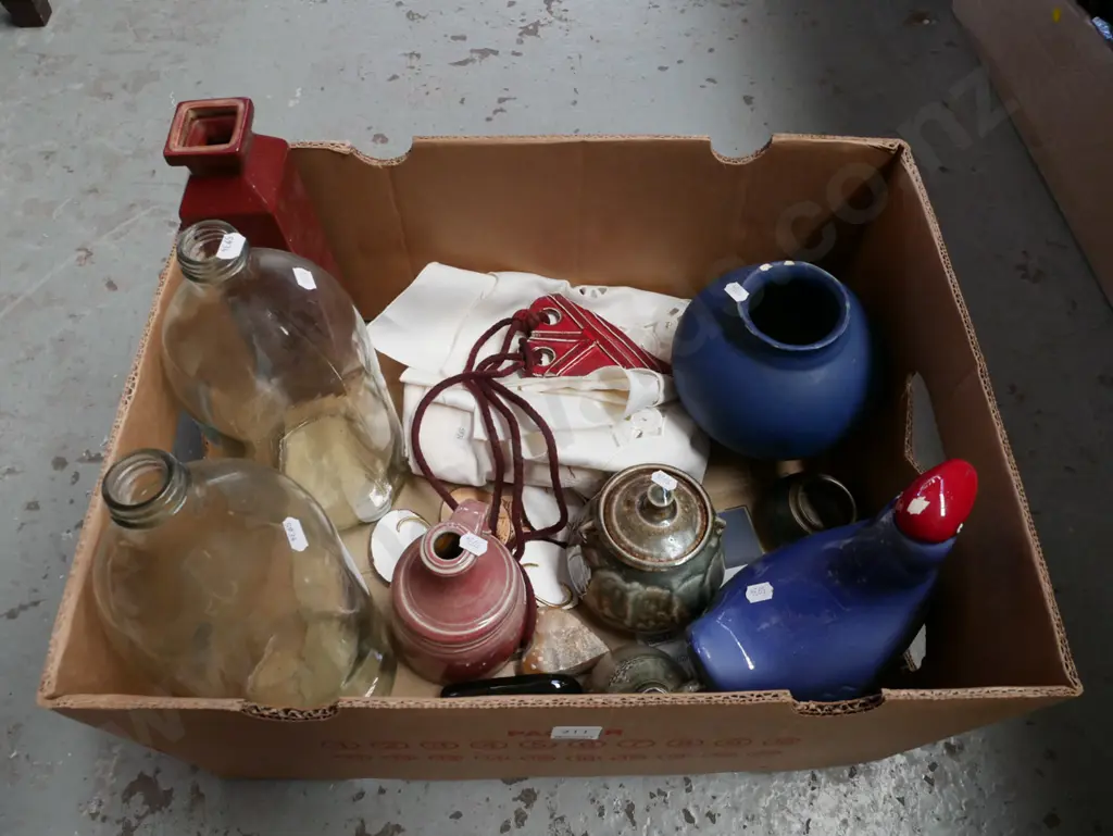 box; ceramic pukeko, vase, glass flagons etc Image 1++