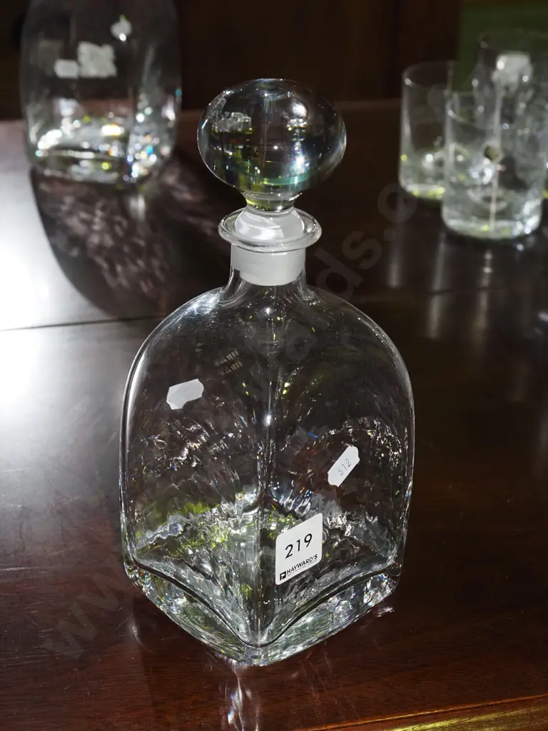 stoppered decanter Image 1++