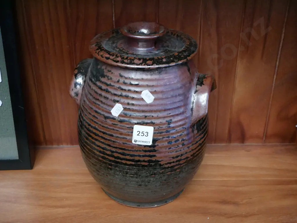 studio pottery lidded canister - chip to rim Image 1++