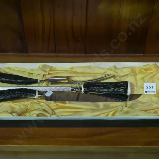 cased carver set