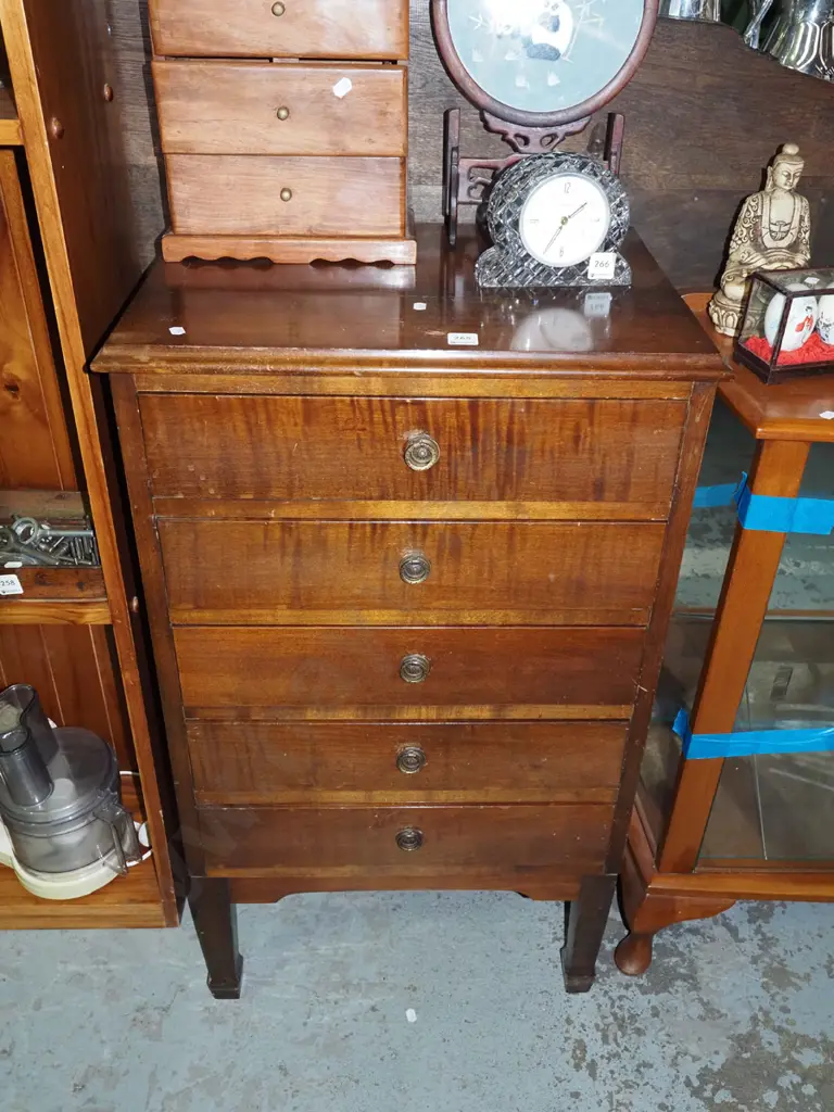mahogany 5 drawer chest with brass drop handles H-900 W-5330 D-390 Image 1++