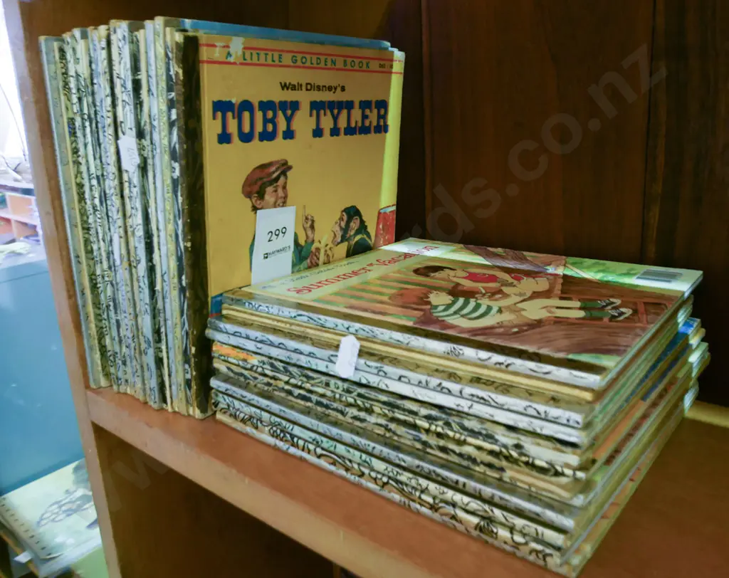 assorted Golden books Image 1++