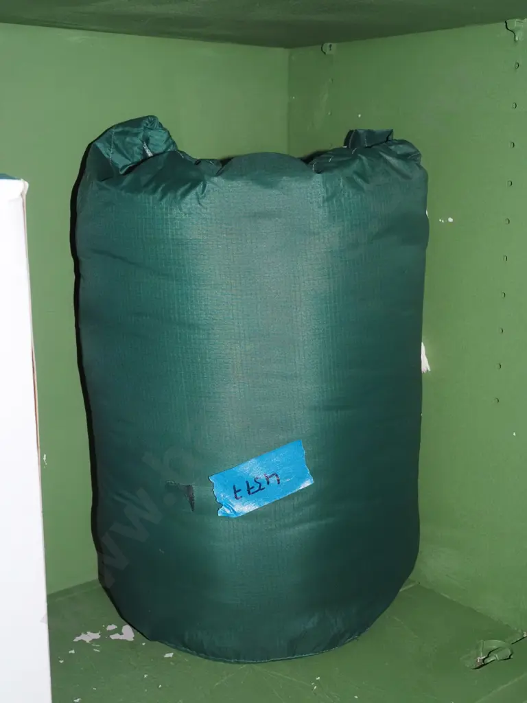 sleeping bag Image 1++