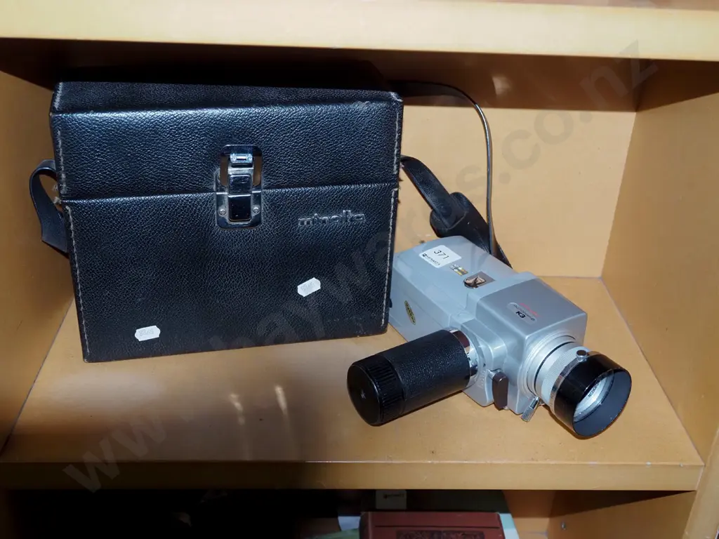 Minolta super 8 cine camera Image 1++