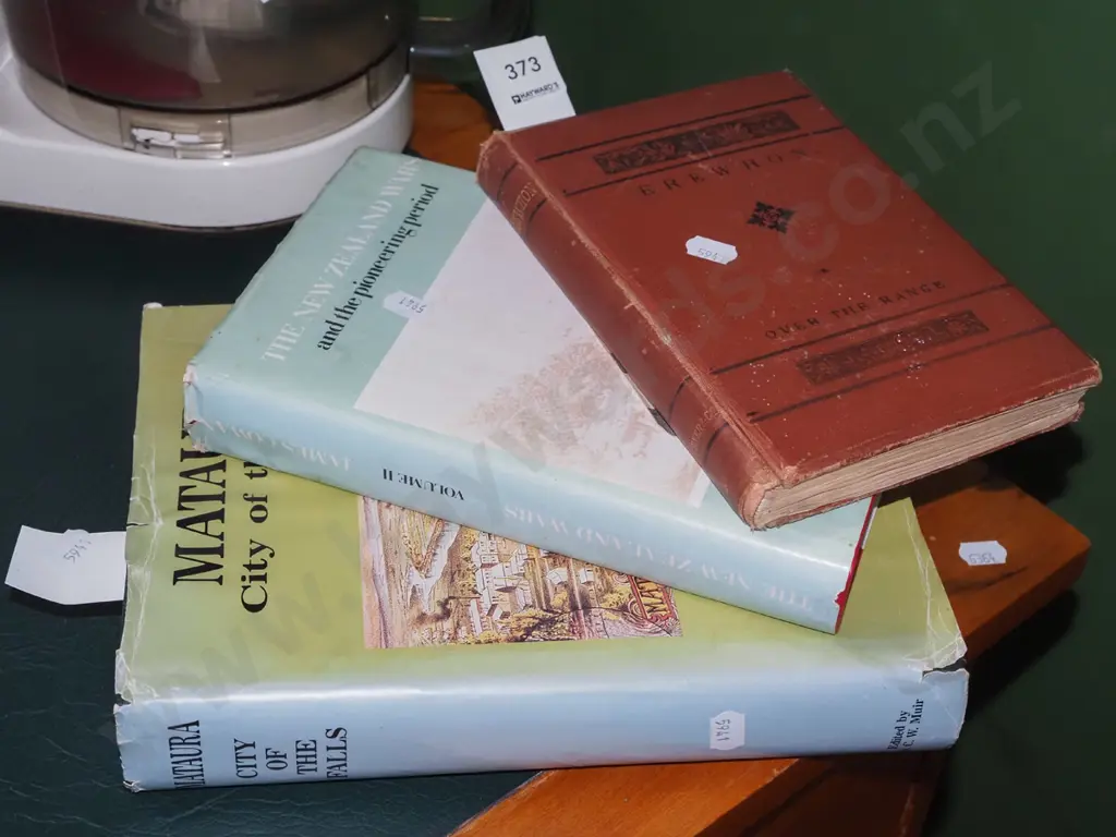 NZ books Image 1++