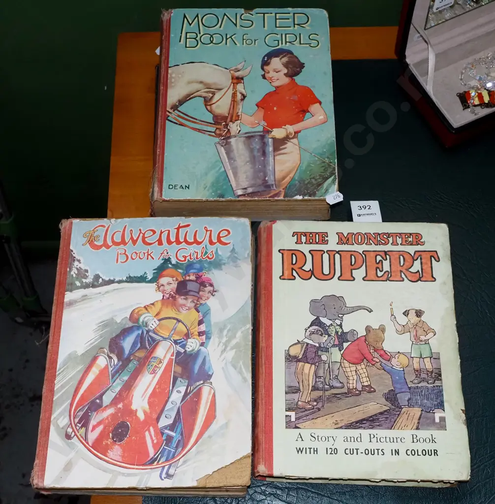vintage Rupert and other books Image 1++