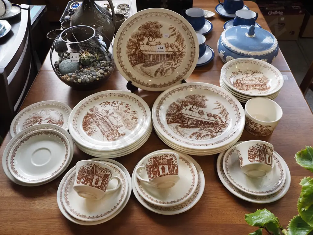 Crown Lynn Heritage table ware; trios, cups, plates etc Image 1++