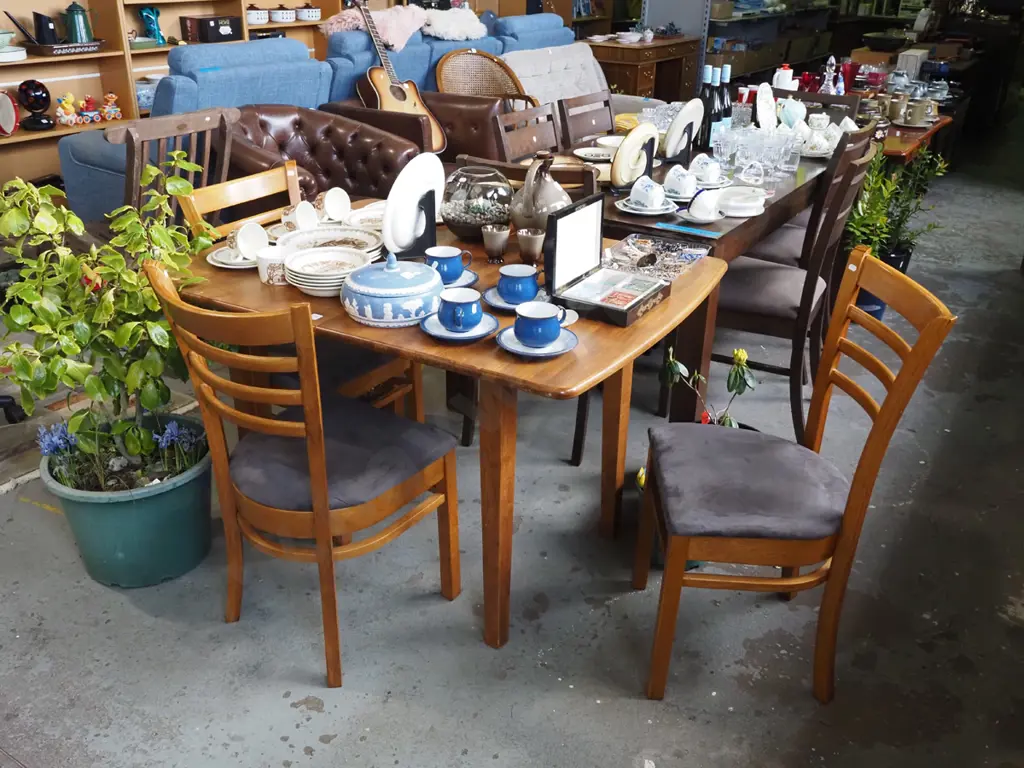 Indonesian rubberwood flip top dining table with 3 ladder back chairs H-760 W-1170 D-900 Image 1++