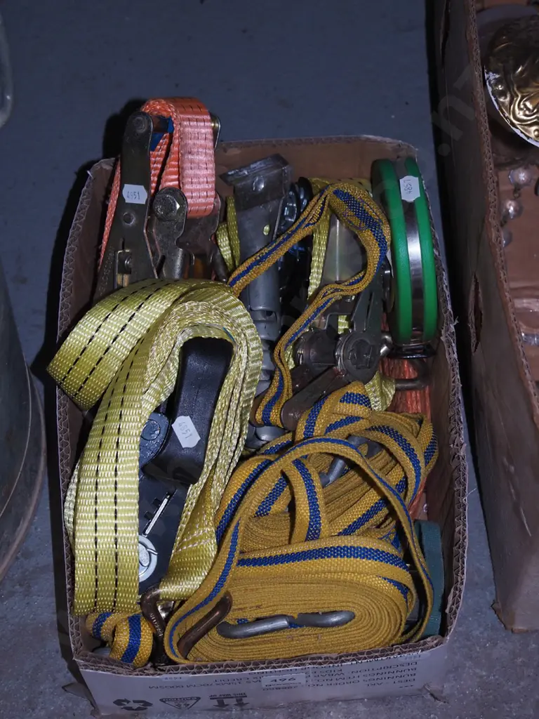 box of load strops Image 1++