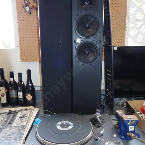 Kenwood turntable - no lid As Is No Returns, pair of Klipsch speakers H-890