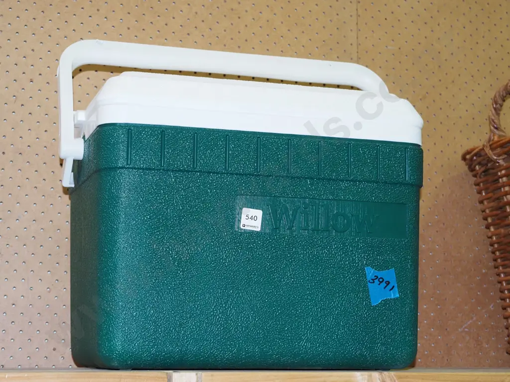 willow chilly bin Image 1++