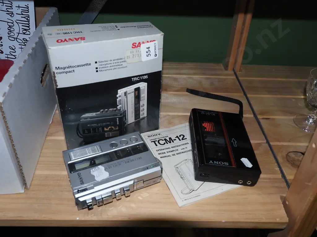Sanyo and Sony walkmans Image 1++