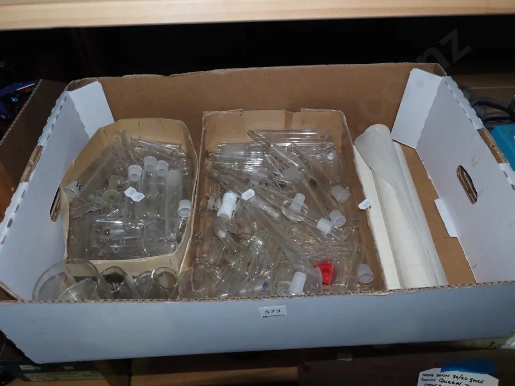 box; lab glassware etc Image 1++