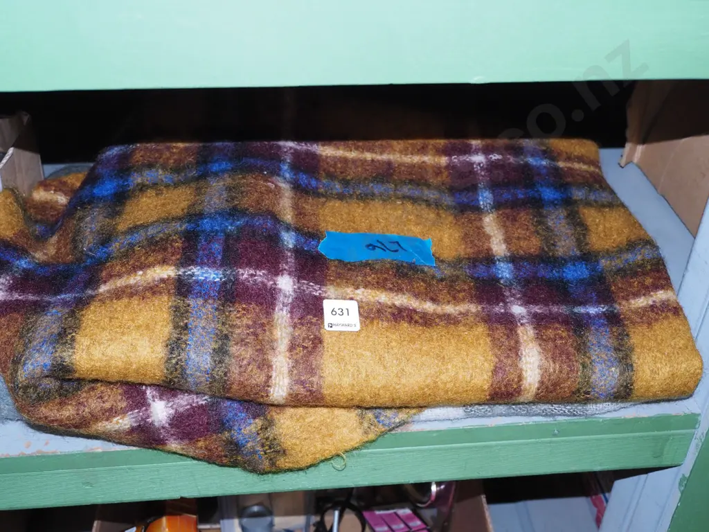 2x mohair blankets Image 1++