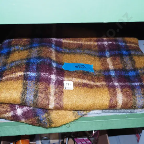 2x mohair blankets