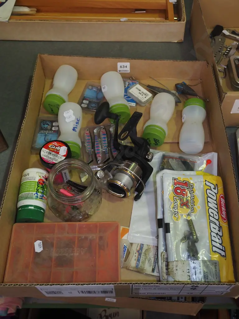 tray; fishing reels, fishing hooks, soft baits, swivels etc Image 1++