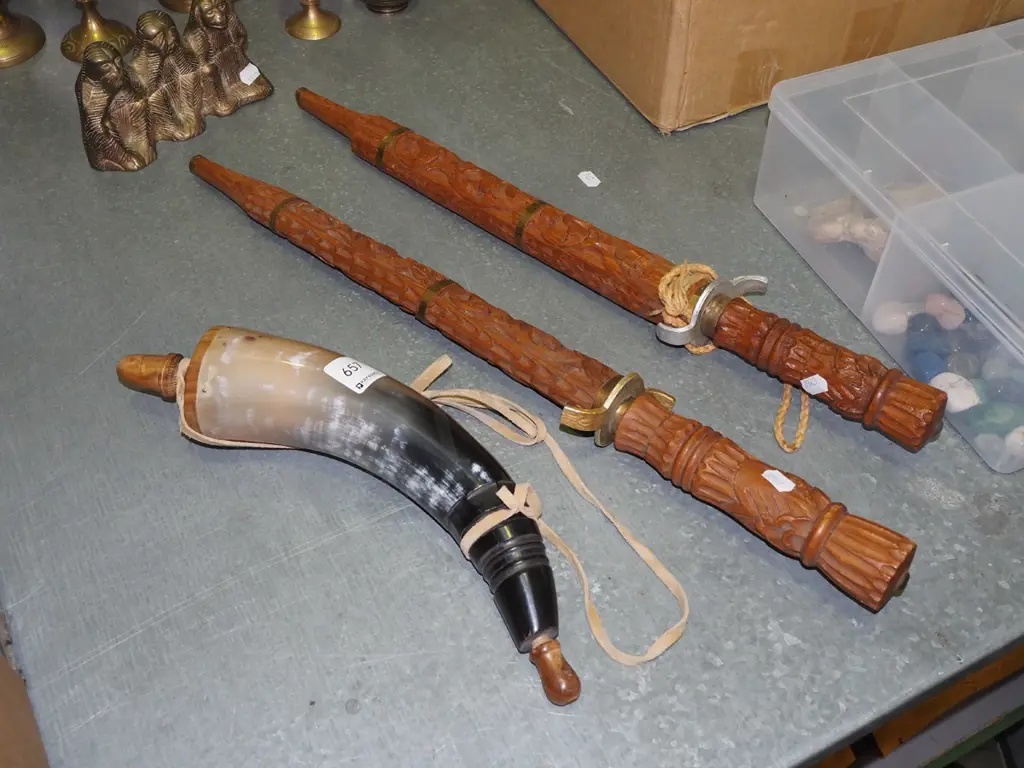 shell horn bottle, 2 wooden sheathed swords Image 1++