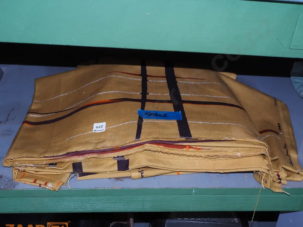 large retro fabric pieces Image 1++