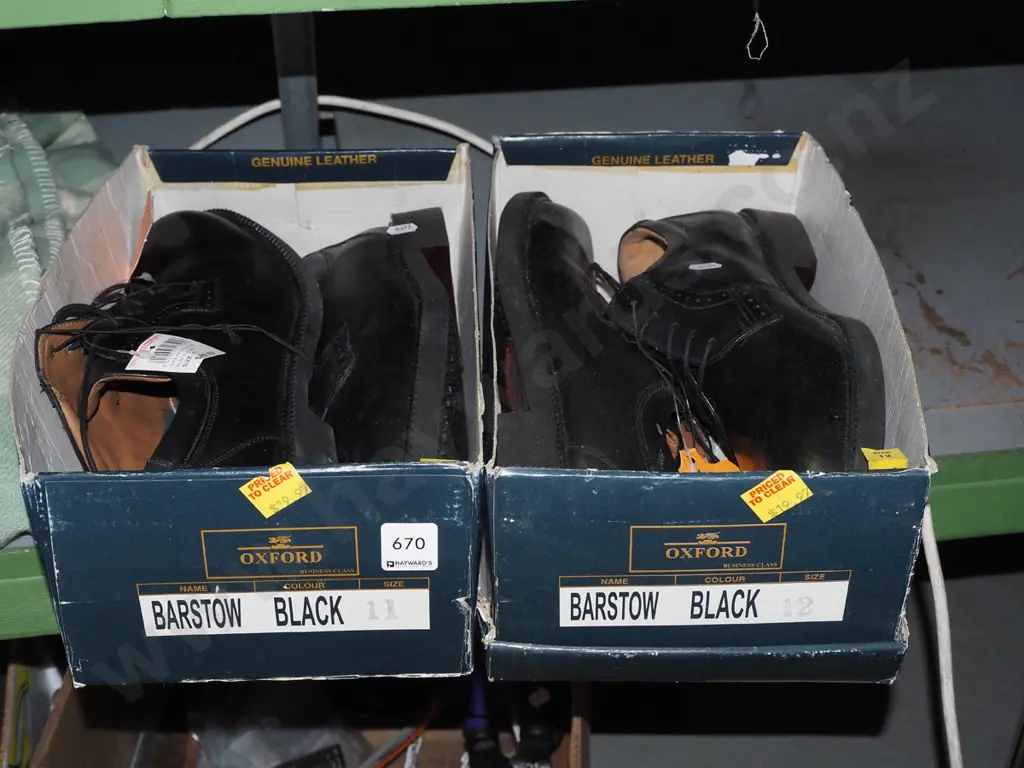 2x pairs of as new size 11 gents black shoes Image 1++