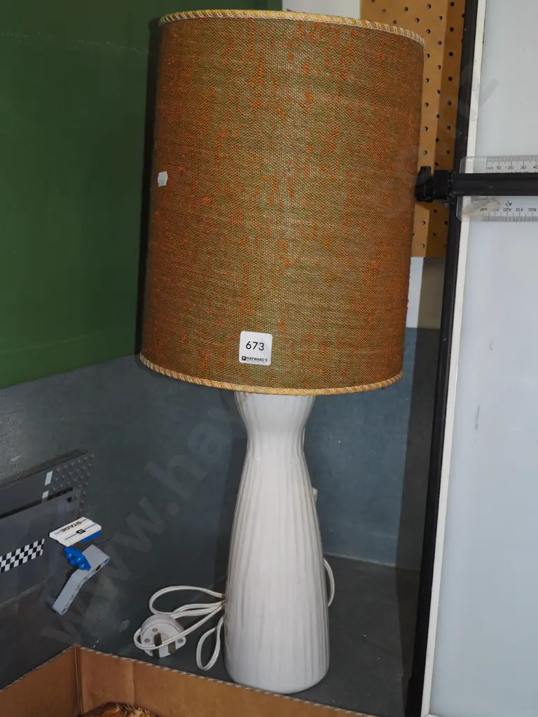 ceramic based table lamp H-560 Image 1++