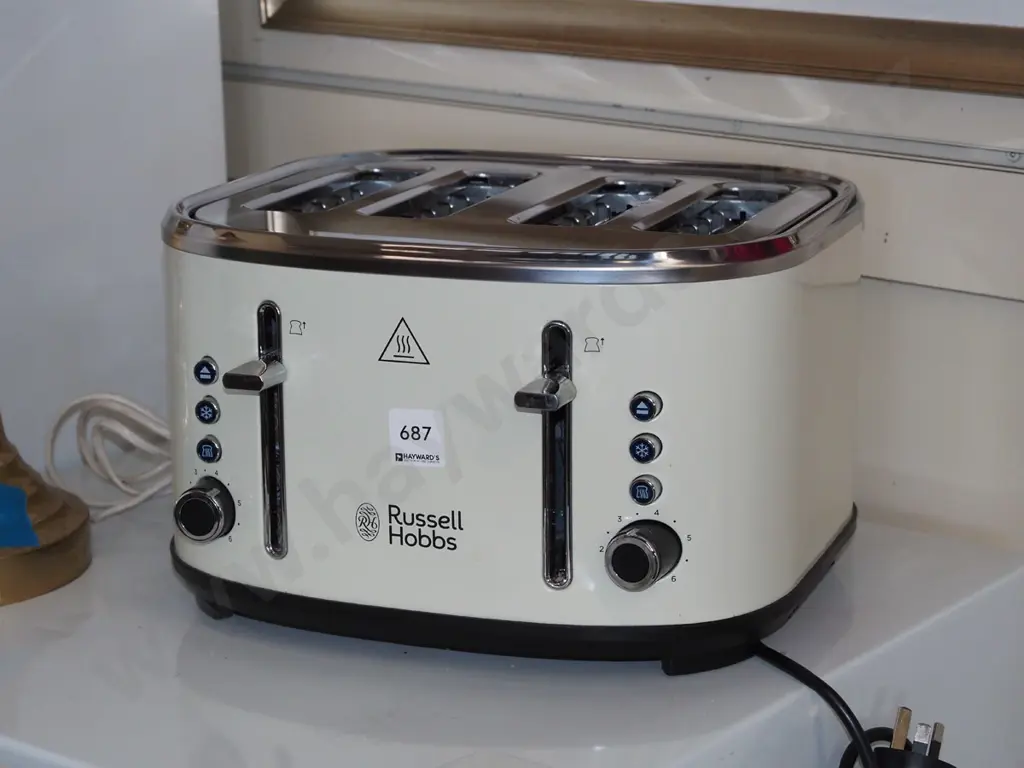 Russell Hobbs 4 slice toaster - very good condition Image 1++