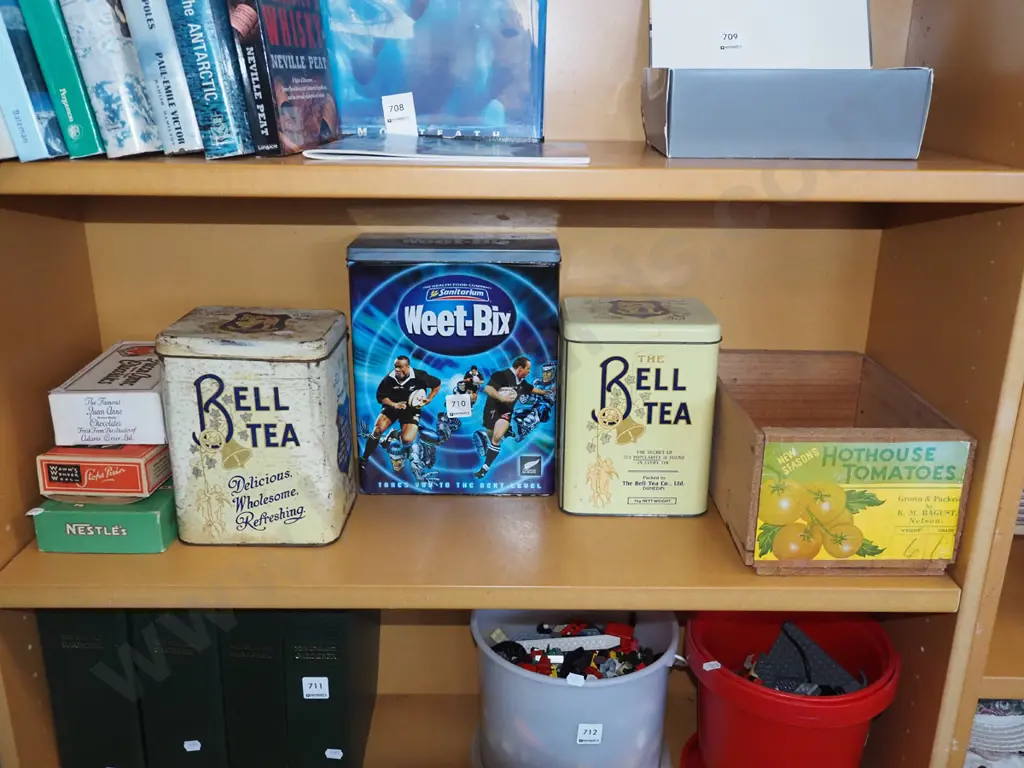 boxes, tins, wooden tomato box Image 1++