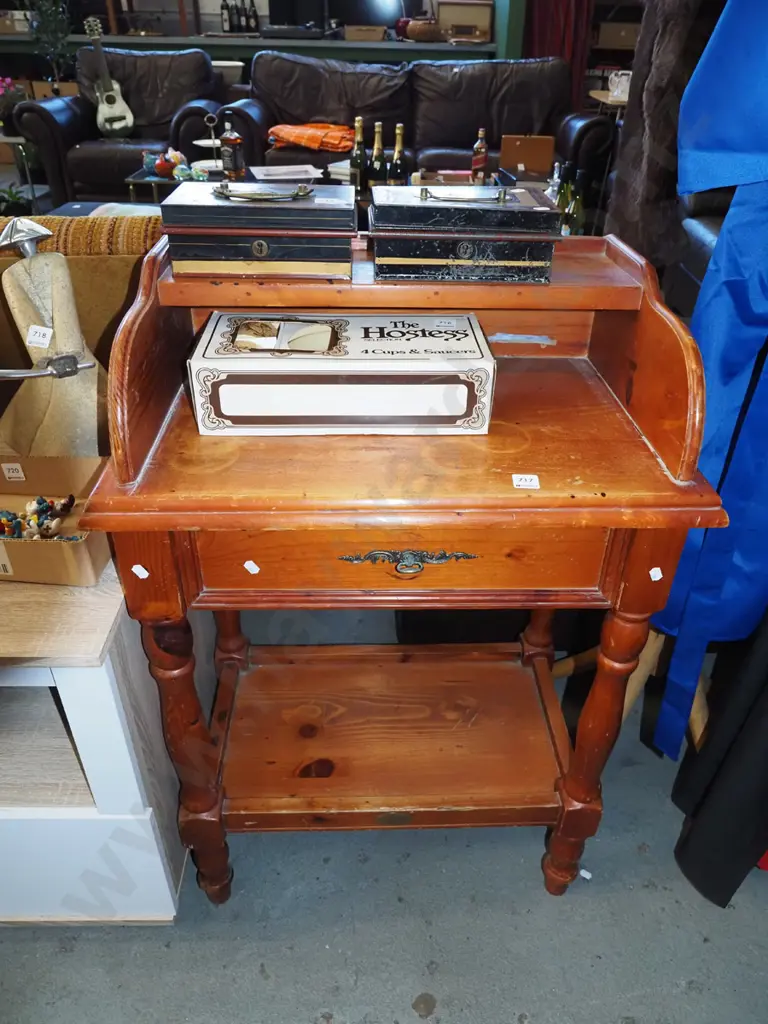 solid pine single drawer hall table H-910 W-620 D-380 - varnish needs attention Image 1++