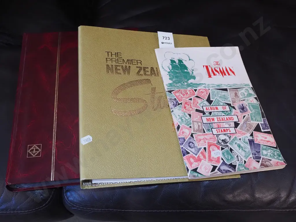 3x stamp albums Image 1++