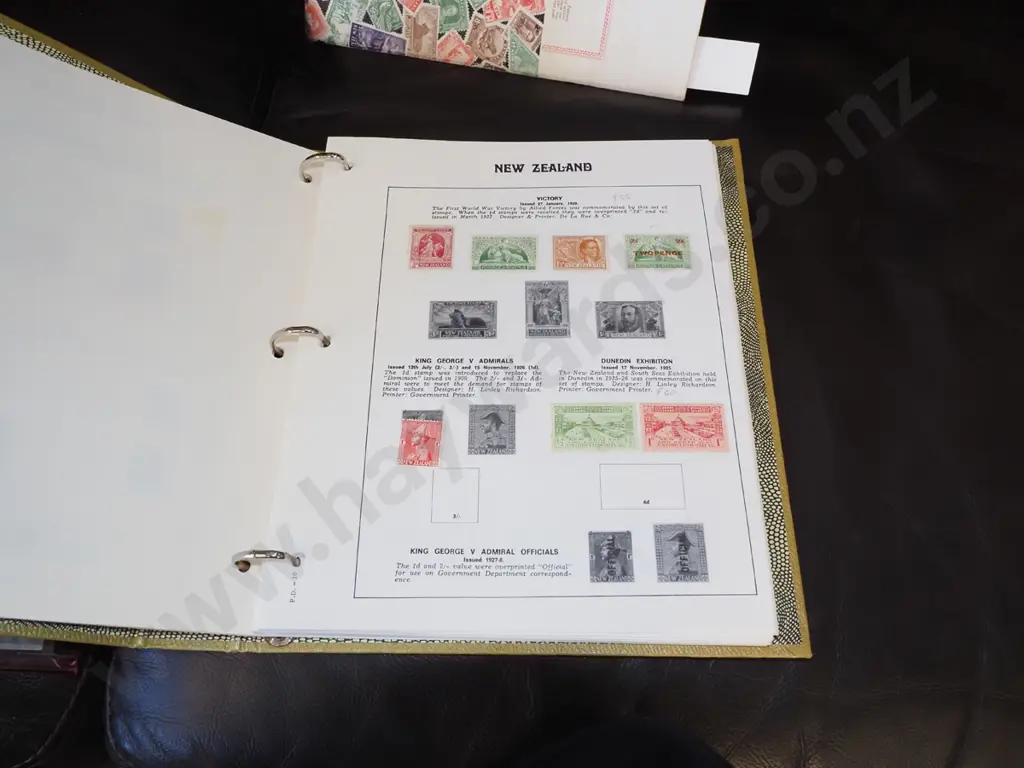 3x stamp albums Image 1++
