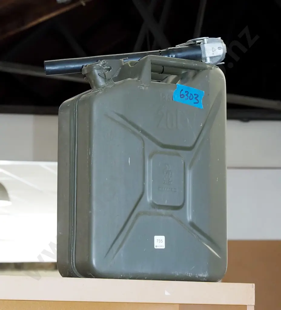 20L jerry can Image 1++
