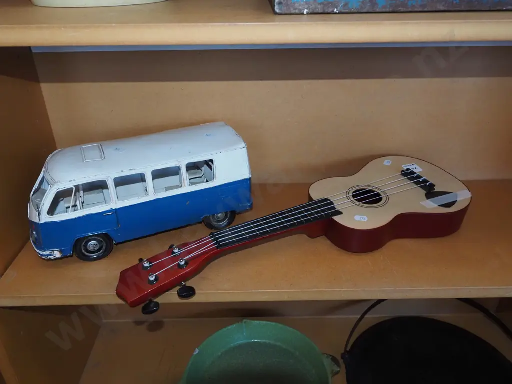 model tin kombi van, ukelele Image 1++