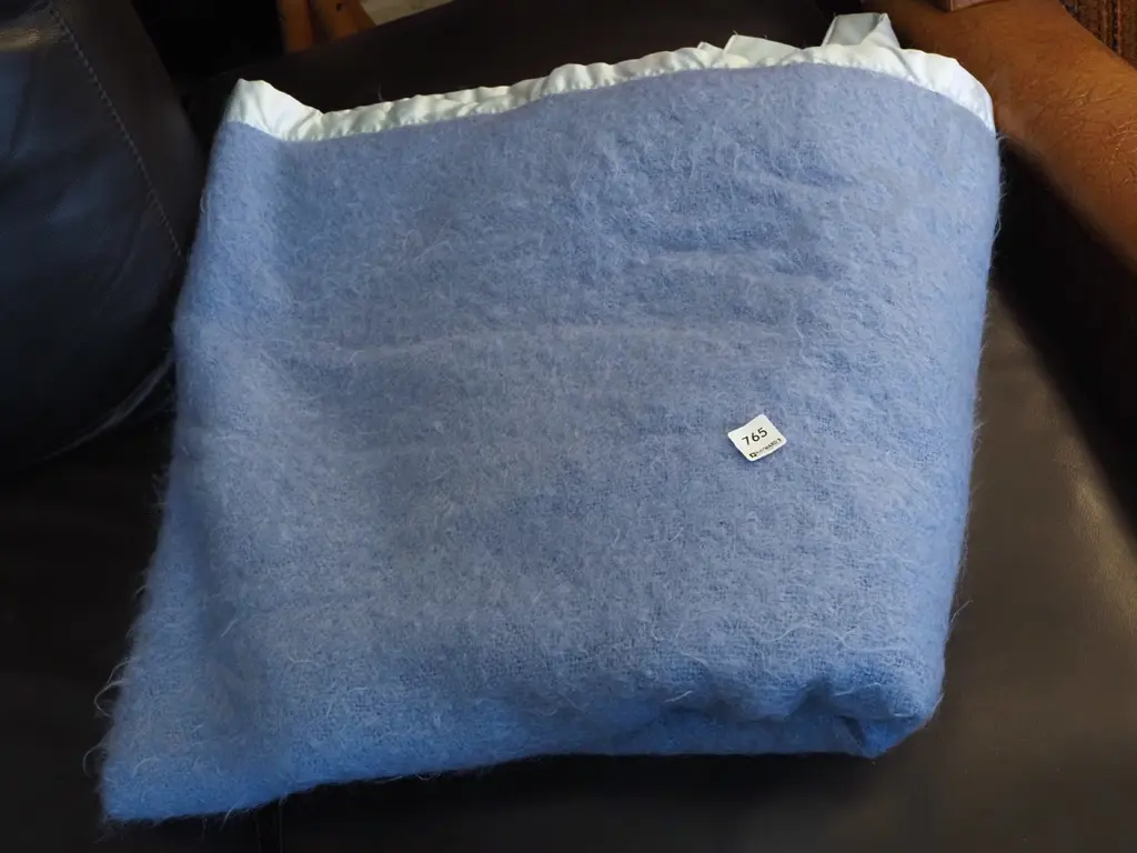 pure mohair woollen blanket Image 1++