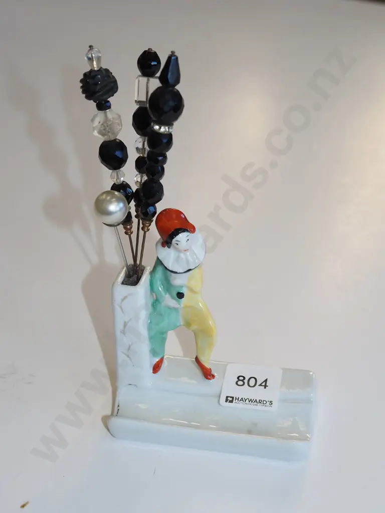 hat pins and holder Image 1++