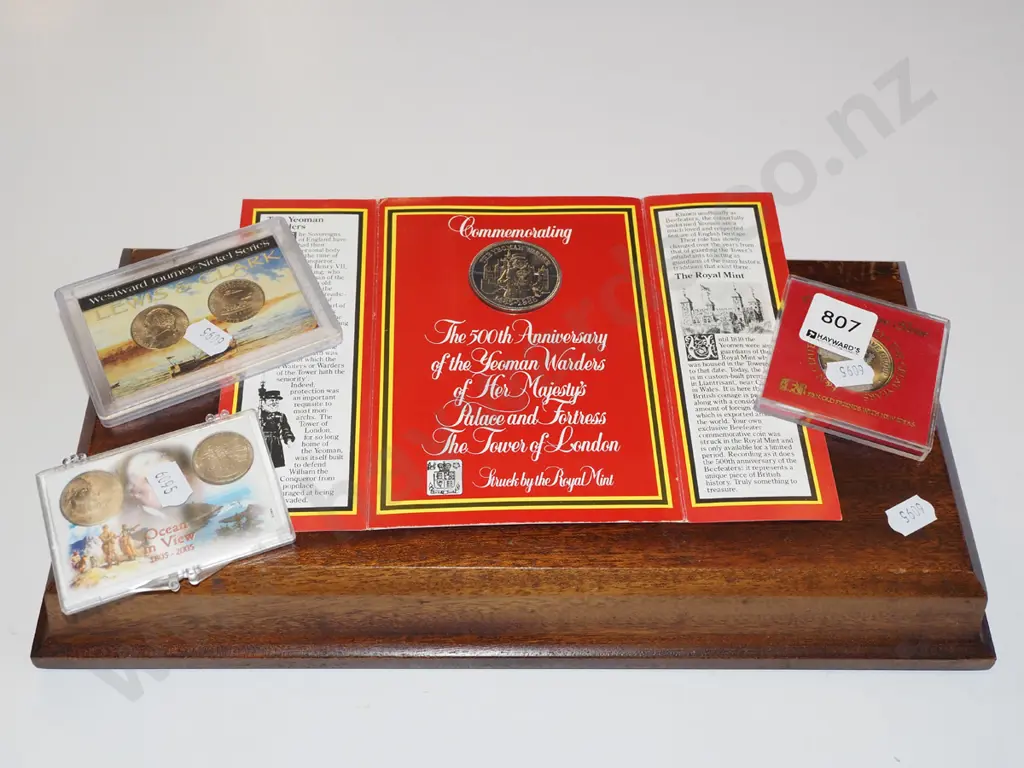 collector coins, wooden pedestal Image 1++