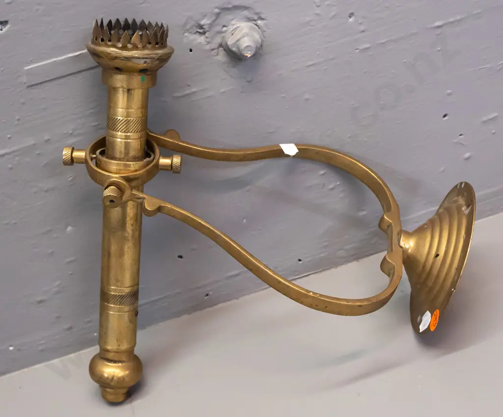 brass ship's candle lantern with gimbal mount, glass chimney with a chunk missing. H-250 W-240 at wall bracket. Has some Image 1++