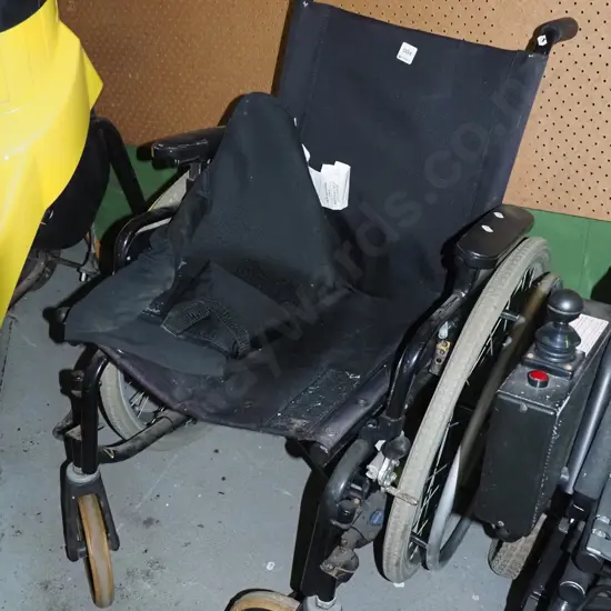 collapsable wheelchair - cushion needs cleaning and replacing