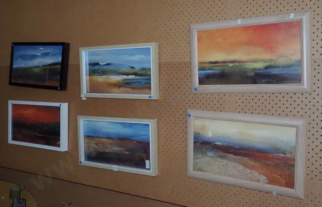 6x framed abstract prints - blue dots Image 1++