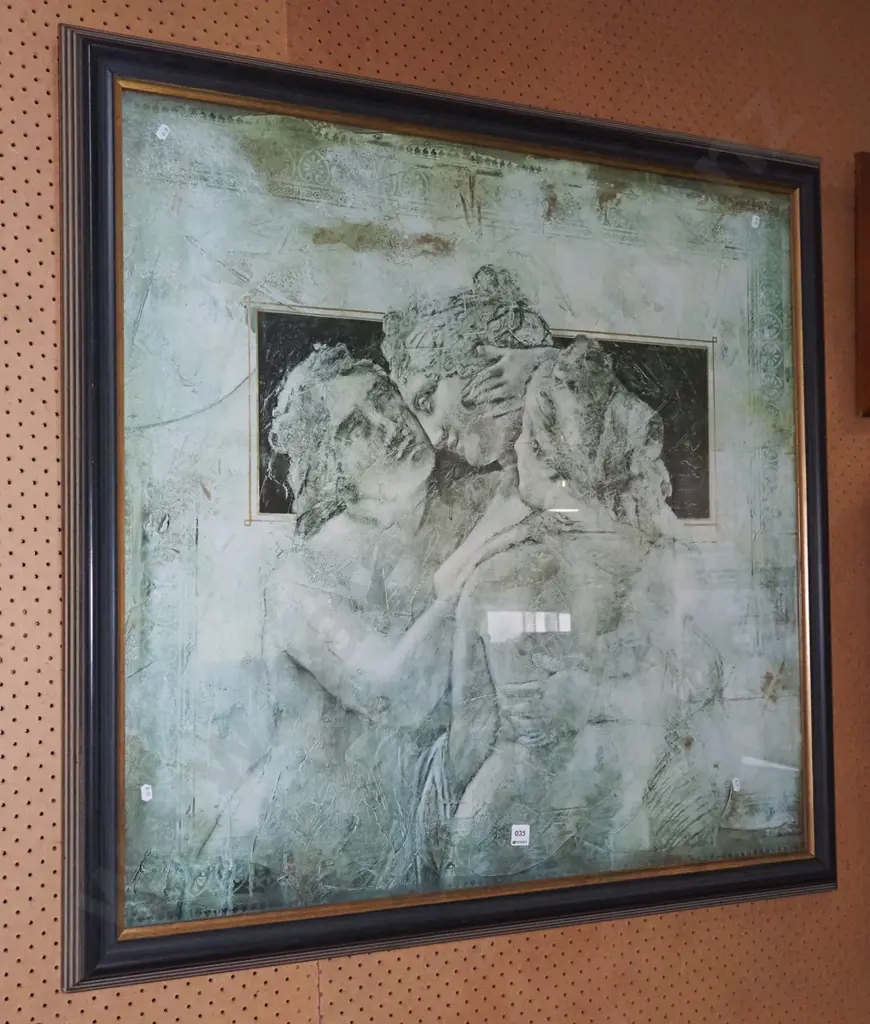 large print - 3 female statues H-1000 Image 1++