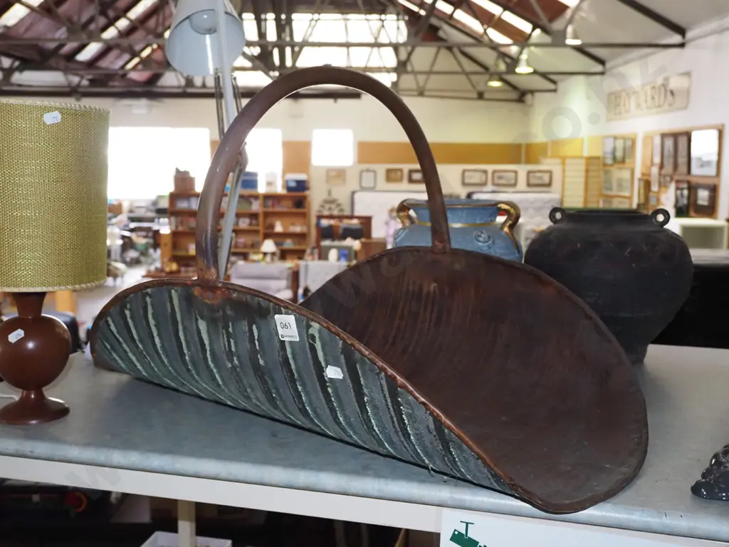 large copper wood basket L-690 Image 1++